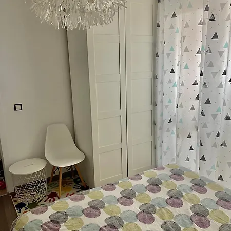 דירה Briz Apartment; 2 Bdr; 6 Guests; Private Parking